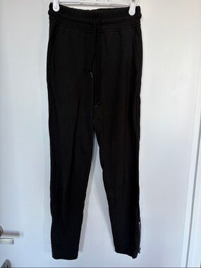 PINK Victorias secret Jogger Pants - zipper ankle